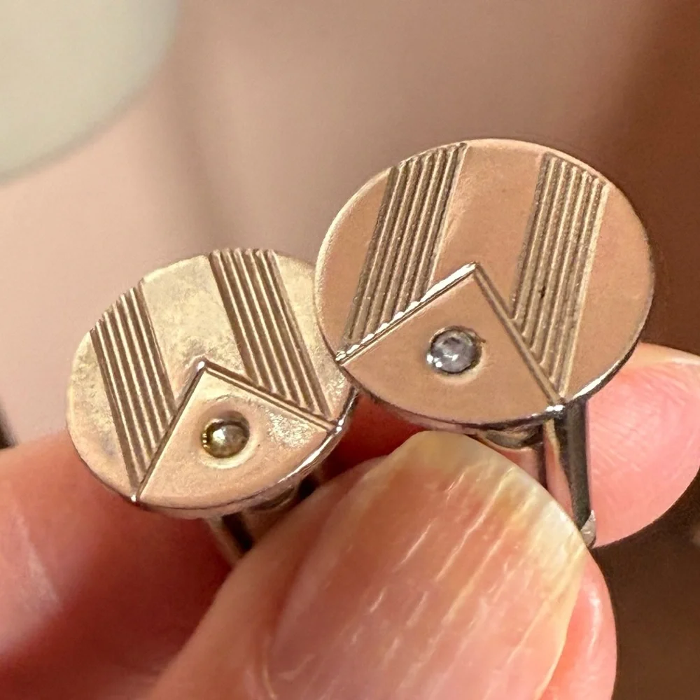 Vintage 1940's art deco silver textured striped round cufflinks
